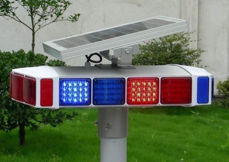 太阳能交通信号灯四面爆闪 太阳能交通信号灯四面爆闪