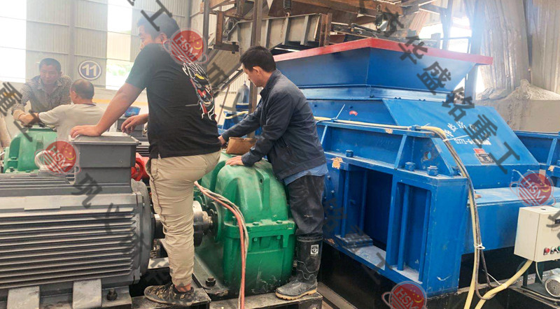 玄武岩制砂机安装现场