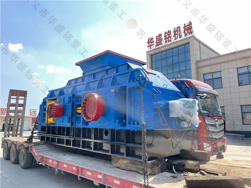 2PGY2000x1200大型全自动液压对辊制砂机发往钼都--洛阳栾川